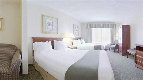 Hotel Express & By Ihg 2*